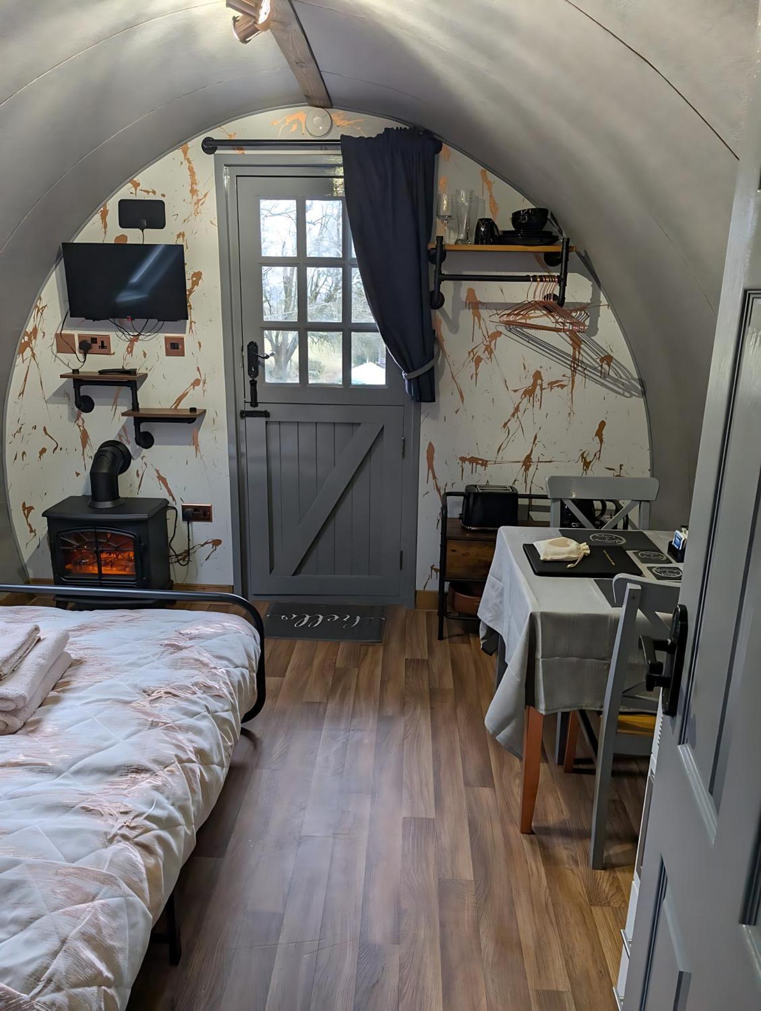 Caplor Glamping & Lodges Hereford Exterior foto